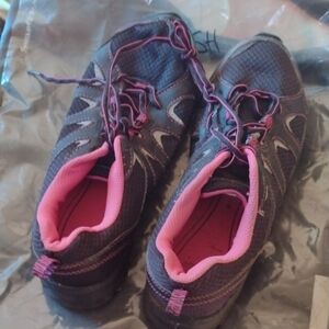 Women's Danskin Now Pink and Gray Athletic Shoes size 10